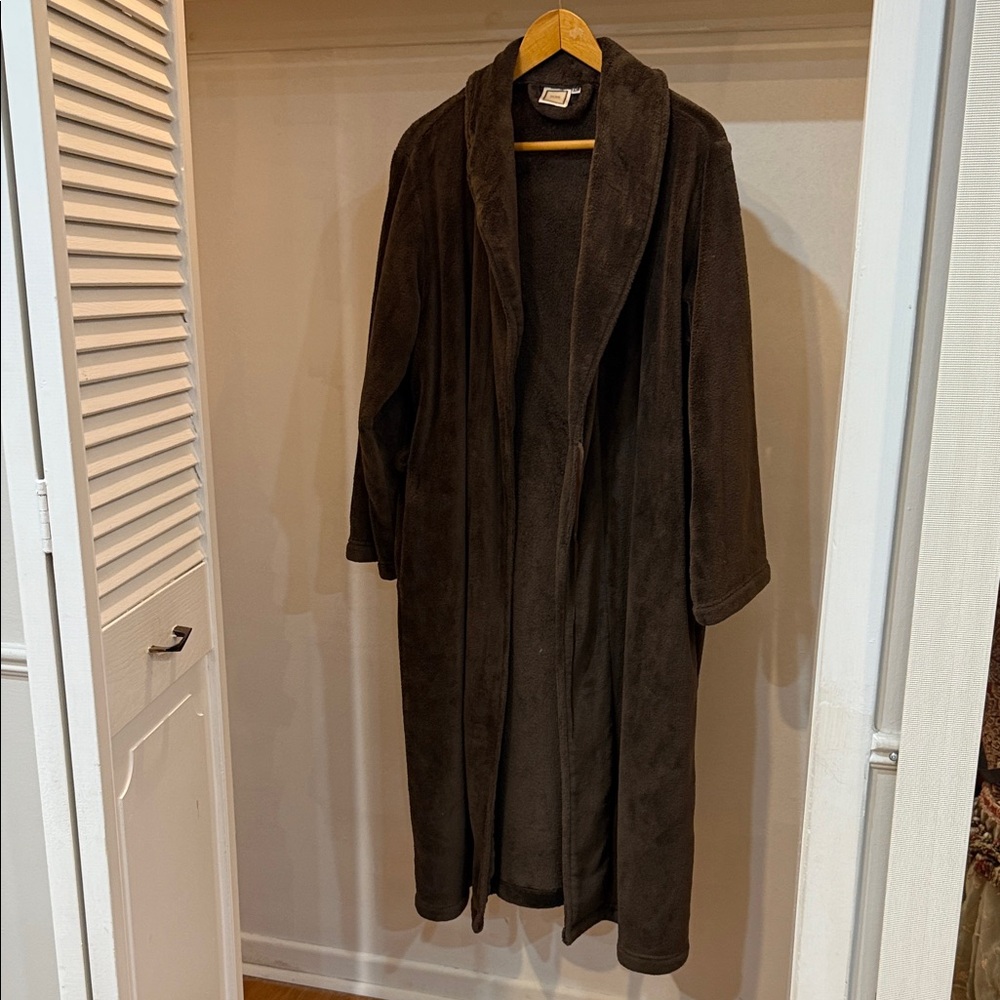 Cozy Brown Robe - Picture 4 of 7